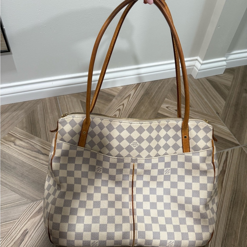 Louis Vuitton Figheri GM